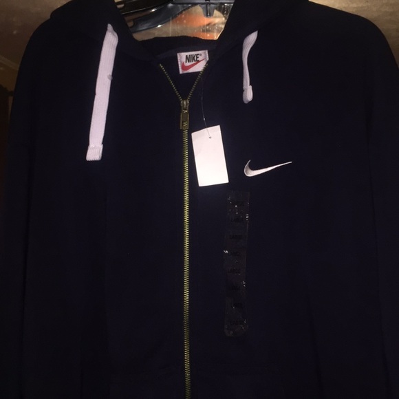 NWT Nike jacket - Picture 2 of 7